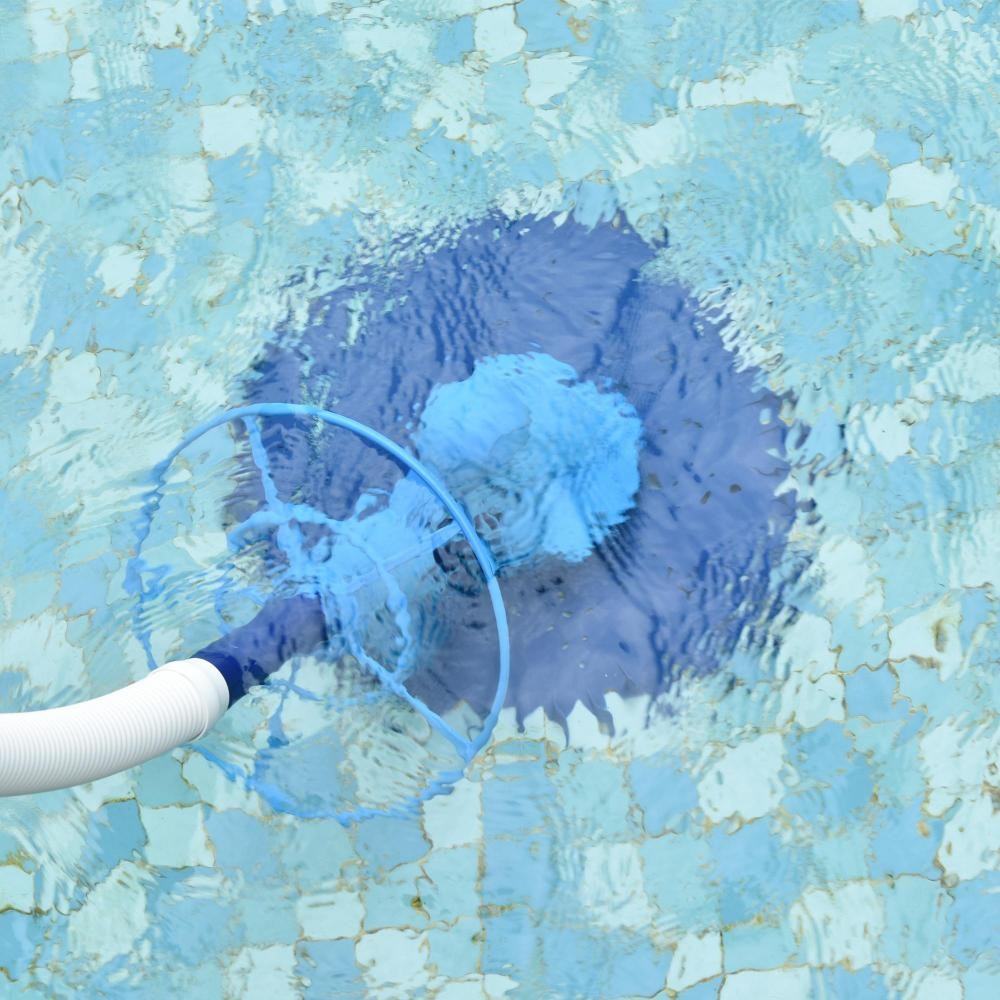Robot nettoyage piscine : robot nettoyeur de piscine