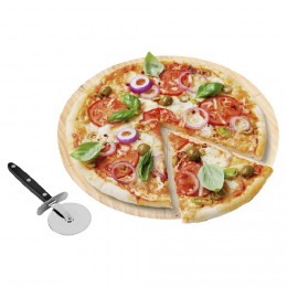 Planche ronde en bois et roulette à pizza