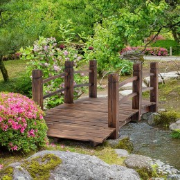 Pont de jardin - pont de bassin - passerelle en bois - dim. 152,5L x 67l x 48H cm - bois de sapin traité carbonisation