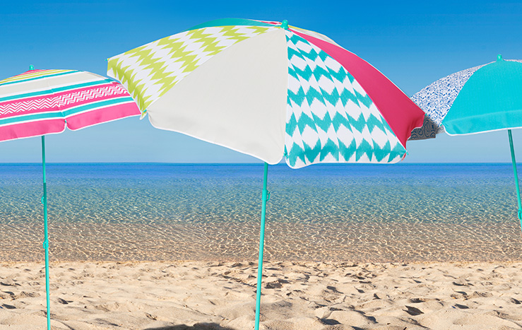Tous les parasols de plage unis et imprimés pour se protéger du soleil | GiFi